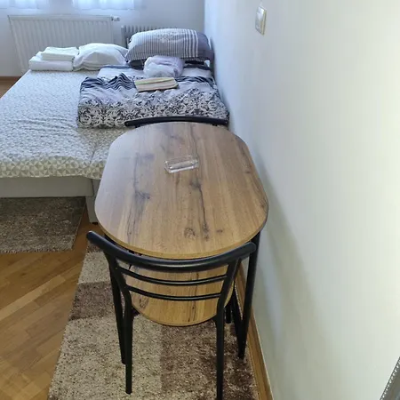 Daire Donnie 7 Ivisovo Greblje
